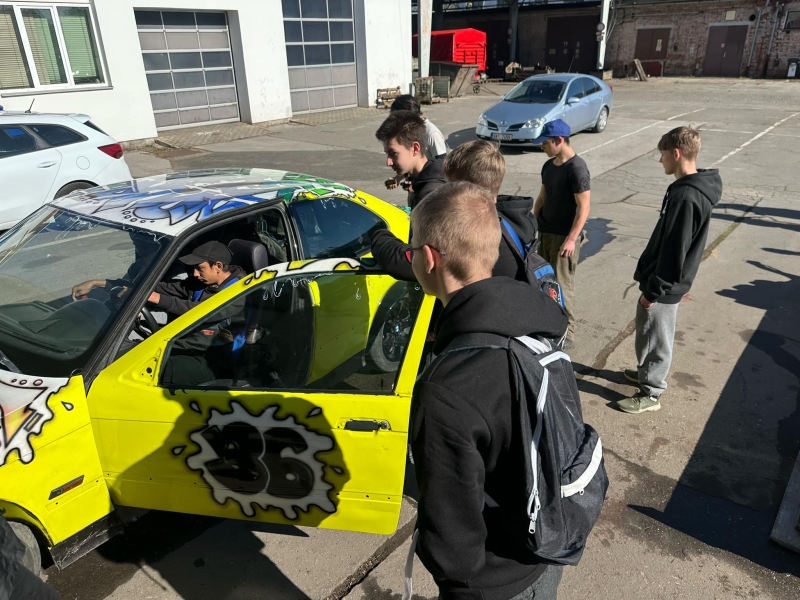 POZNEJ SVĚT AUTOMECHANIKA