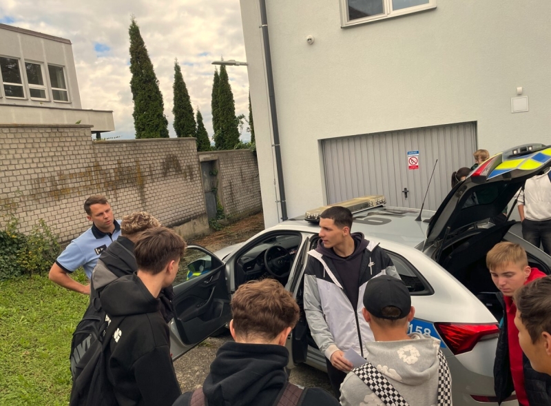 Odborná exkurze v předmětu Motorová vozidla pro třídu 3.TB na OO PČR Zábřeh