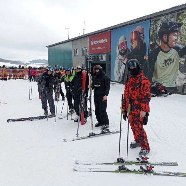 Aktuality - Kurz sjezdového lyžování a&nbsp;snowboardingu