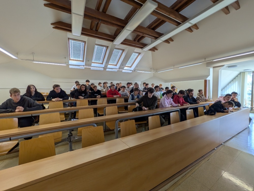 Přednášky na aktuální téma: Nebezpečí v kyberprostoru 